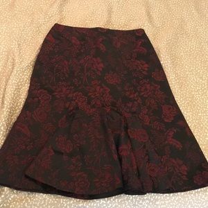 Ann Taylor a line burgundy and black skirt
